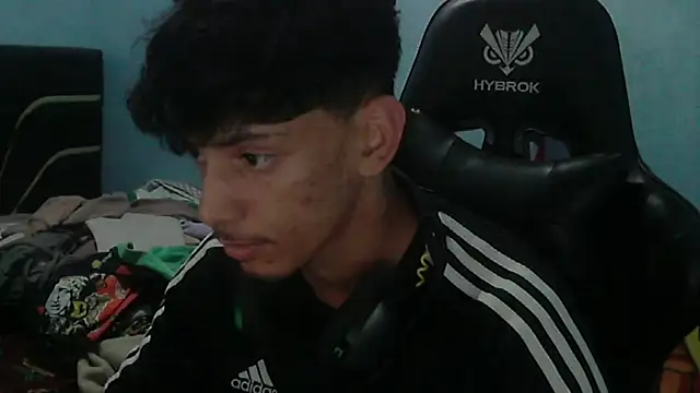 Snapshot of Dark_DesireX chatting on 20, 4, 2026 Dark DesireX online show from 20, 4, 2026
