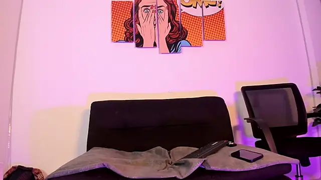 Snapshot of Rosaly_Rodman chatting on 2, 2, 2026 Rosaly Rodman online show from 2, 2, 2026