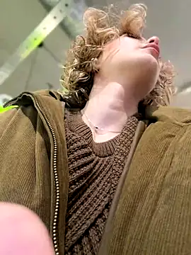 KellyKeler online show from 17, 11, 2025