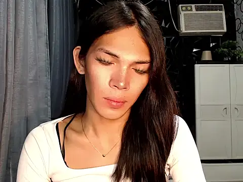 Snapshot of ladyhotcuming chatting on 15, 6, 2026 ladyhotcuming online show from 15, 6, 2026
