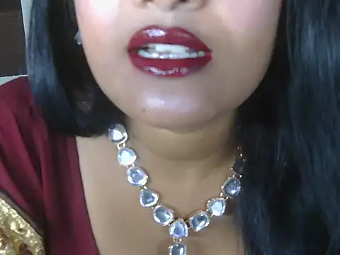 Snapshot of hotee_bhabi chatting on 4, 5, 2026 hotee bhabi online show from 4, 5, 2026