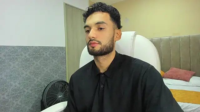 Snapshot of Ryan_Jackson_ chatting on 27, 9, 2025 Ryan Jackson  online show from 27, 9, 2025