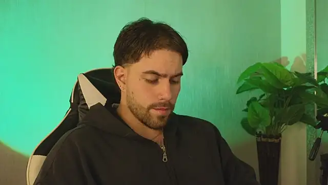 Ades Lowe online show from 3, 12, 2025