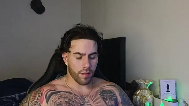 Ades Lowe online show from 28, 3, 2026