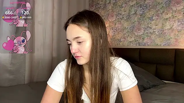 Snapshot of LoraDavi chatting on 10, 3, 2026 LoraDavi online show from 10, 3, 2026