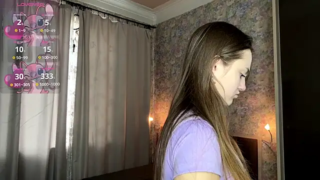 Snapshot of LoraDavi chatting on 19, 4, 2026 LoraDavi online show from 19, 4, 2026