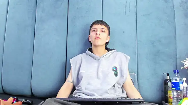 Megan Thompson  online show from 15, 2, 2026