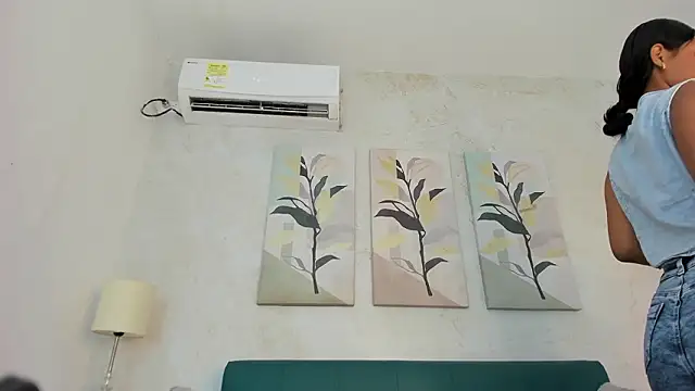 keyla mejia online show from 15, 1, 2026