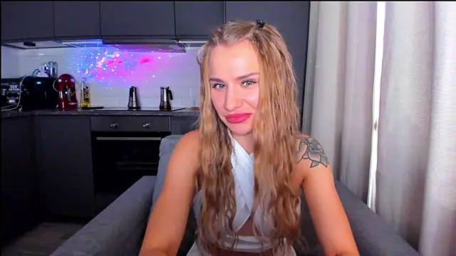 Snapshot of MashaFromRussia__ chatting on 15, 9, 2025 MashaFromRussia online show from 15, 9, 2025