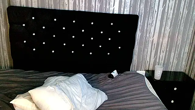 Alicee Moonn online show from 25, 2, 2026