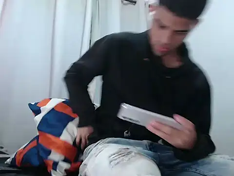 camillo beischel  online show from 8, 10, 2025