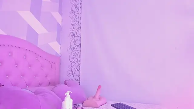 BiancaShermann online show from 7, 10, 2025