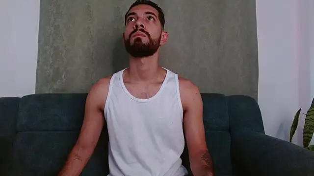 Snapshot of ReyPablo1 chatting on 8, 9, 2025 ReyPablo1 online show from 8, 9, 2025