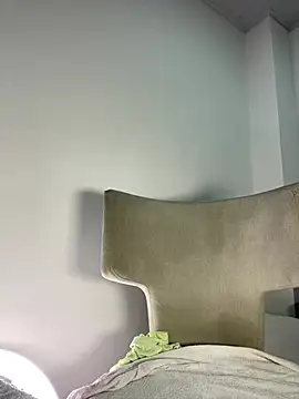 Bustykeyla online show from 14, 2, 2025