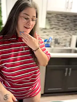 Alix Valentine online show from 25, 9, 2025