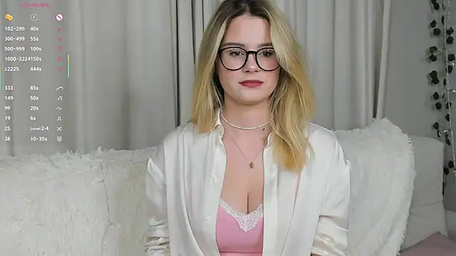 Snapshot of EngelDutch chatting on 17, 11, 2025 EngelDutch online show from 17, 11, 2025