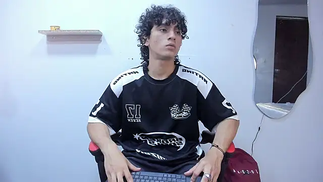 Snapshot of JackesTaylor chatting on 22, 9, 2025 JackesTaylor online show from 22, 9, 2025