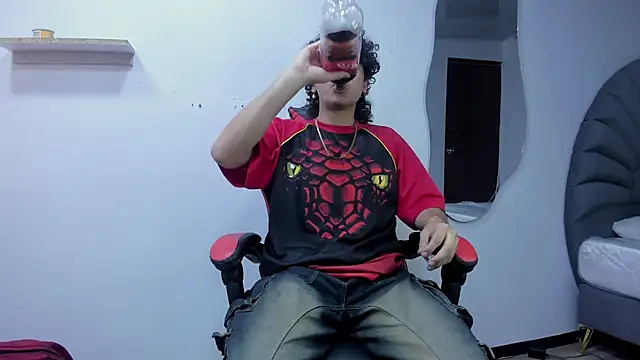 Snapshot of JackesTaylor chatting on 2, 10, 2025 JackesTaylor online show from 2, 10, 2025