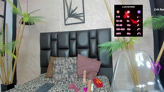 Snapshot of karlarusso chatting on 4, 10, 2025 karlarusso online show from 4, 10, 2025