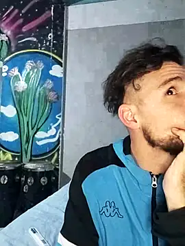 Snapshot of parejajuguetona420 chatting on 12, 6, 2026 parejajuguetona420 online show from 12, 6, 2026