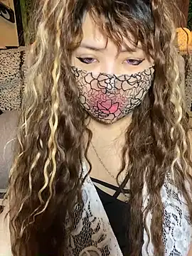 Snapshot of xoxLILxMELOxox chatting on 9, 10, 2025 xoxLILxMELOxox online show from 9, 10, 2025