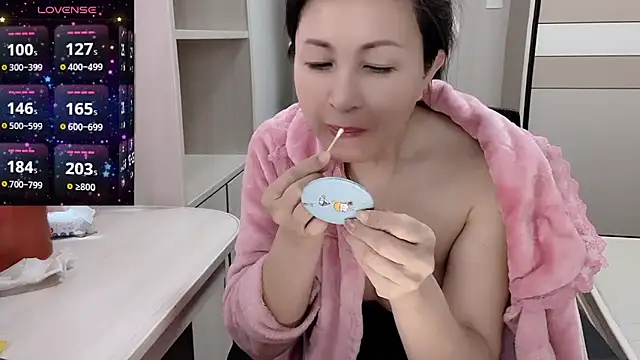 JackieBell online show from 31, 10, 2025