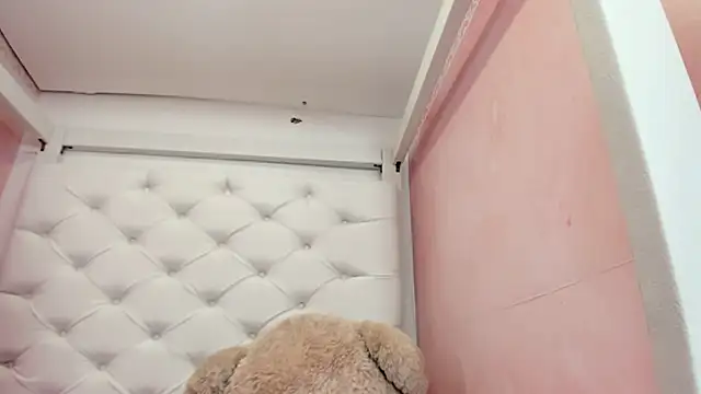 Snapshot of eimy_skinny_ chatting on 27, 2, 2026 eimy skinny online show from 27, 2, 2026