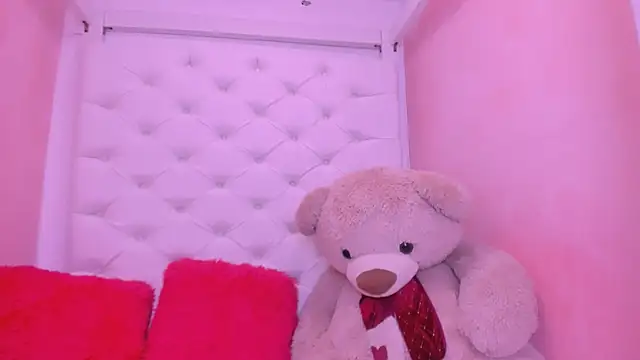 Snapshot of eimy_skinny_ chatting on 1, 6, 2026 eimy skinny online show from 1, 6, 2026