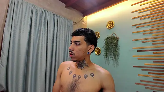 Snapshot of jharol_cardonaa chatting on 28, 9, 2025 jharol cardonaa online show from 28, 9, 2025