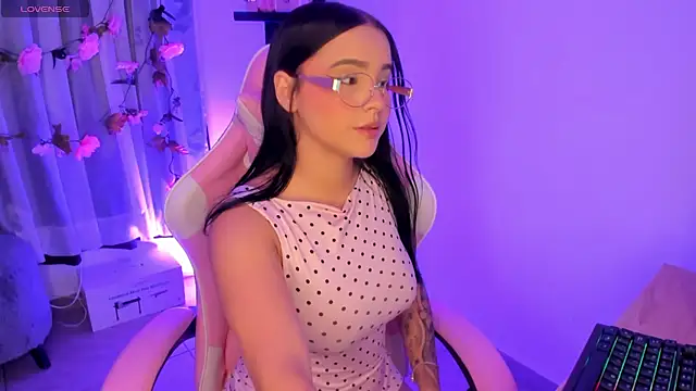 Snapshot of megara_x_ chatting on 15, 5, 2026 megara x online show from 15, 5, 2026
