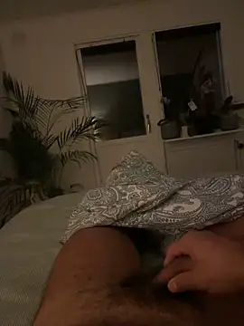 Snapshot of latina-pene chatting on 30, 10, 2025 latina-pene online show from 30, 10, 2025