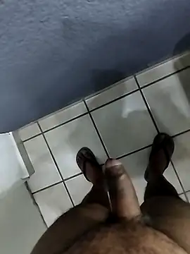 Snapshot of Leofj007 chatting on 16, 11, 2025 Leofj007 online show from 16, 11, 2025