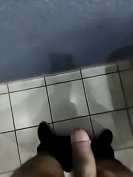 Snapshot of Leofj007 chatting on 22, 12, 2025 Leofj007 online show from 22, 12, 2025