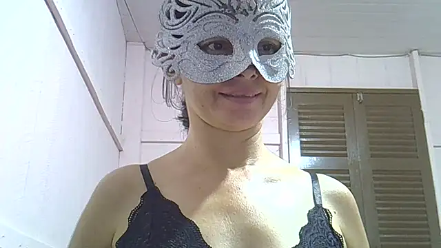 Snapshot of Luana_sexy42 chatting on 30, 4, 2026 Luana sexy42 online show from 30, 4, 2026