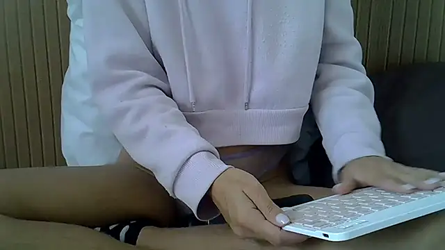 AnaLuxJulia online show from 14, 4, 2026