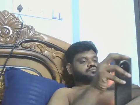 Snapshot of lustboystraight chatting on 18, 4, 2026 lustboystraight online show from 18, 4, 2026