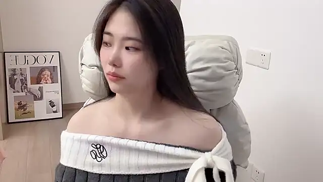 Snapshot of suki-1 chatting on 30, 11, 2025 suki-1 online show from 30, 11, 2025