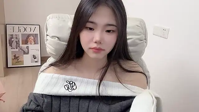 Snapshot of suki-1 chatting on 4, 12, 2025 suki-1 online show from 4, 12, 2025