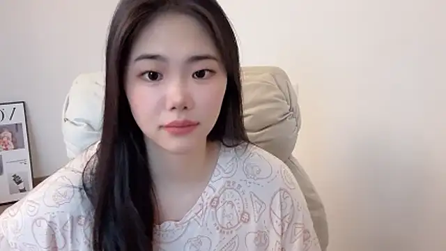 Snapshot of suki-1 chatting on 15, 6, 2026 suki-1 online show from 15, 6, 2026