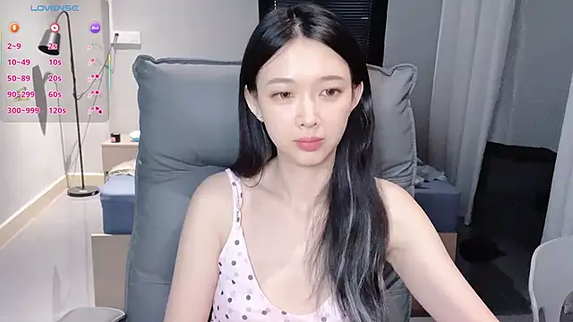 NiNi-baby520 online show from 2, 11, 2025