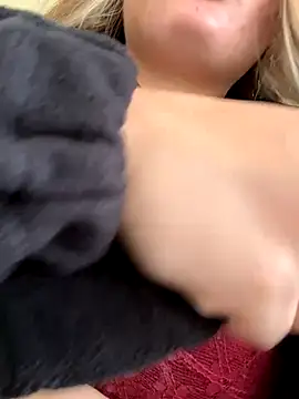 Snapshot of StephanieMur chatting on 14, 9, 2025 StephanieMur online show from 14, 9, 2025