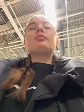 Snapshot of StephanieMur chatting on 30, 9, 2025 StephanieMur online show from 30, 9, 2025