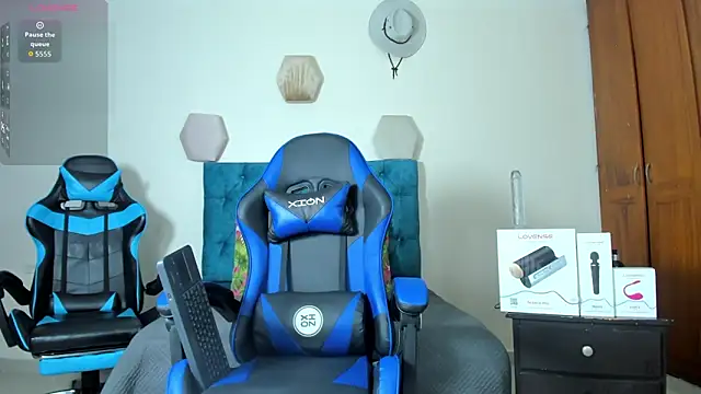 Snapshot of _taylor_black chatting on 22, 9, 2025  taylor black online show from 22, 9, 2025