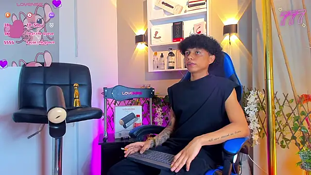 Snapshot of _taylor_black chatting on 30, 7, 2026 taylor black online show from 30, 7, 2026