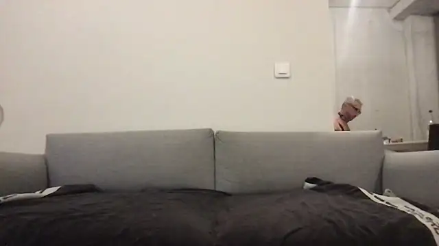 Zaak91190 online show from 8, 3, 2026