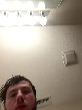 Snapshot of blueeyedman8 chatting on 5, 12, 2025 blueeyedman8 online show from 5, 12, 2025