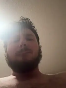 Snapshot of blueeyedman8 chatting on 10, 4, 2026 blueeyedman8 online show from 10, 4, 2026