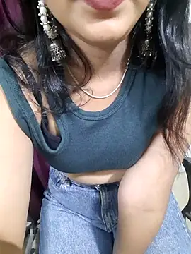 Snapshot of Monalisa670 chatting on 11, 10, 2025 Monalisa670 online show from 11, 10, 2025