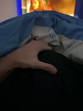 Snapshot of grossebite_77 chatting on 2, 3, 2026 grossebite 77 online show from 2, 3, 2026