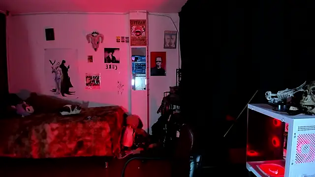 Snapshot of kattusauruss chatting on 24, 7, 2026 kattusauruss online show from 24, 7, 2026